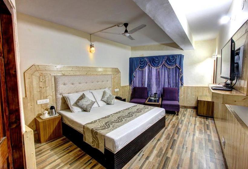 Hotel Highway Inn 14