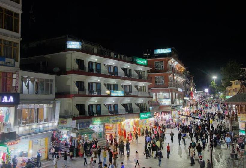 Hotel Highway Inn 18