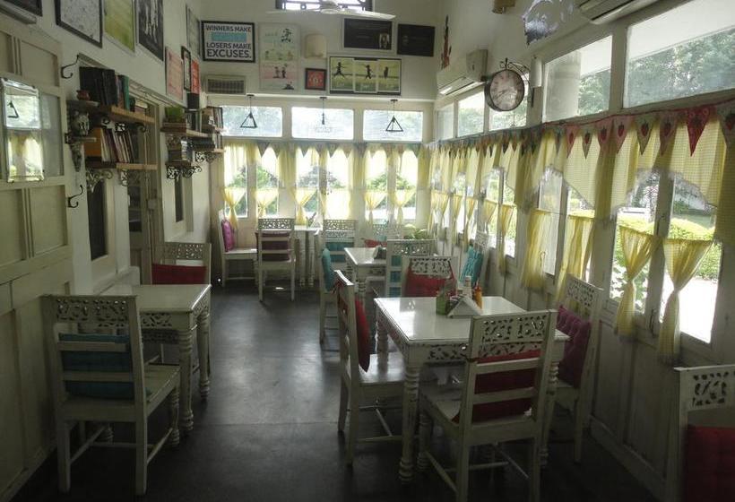 Hotel White House 16