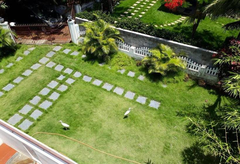 Lazy Day S Beach Resort 10