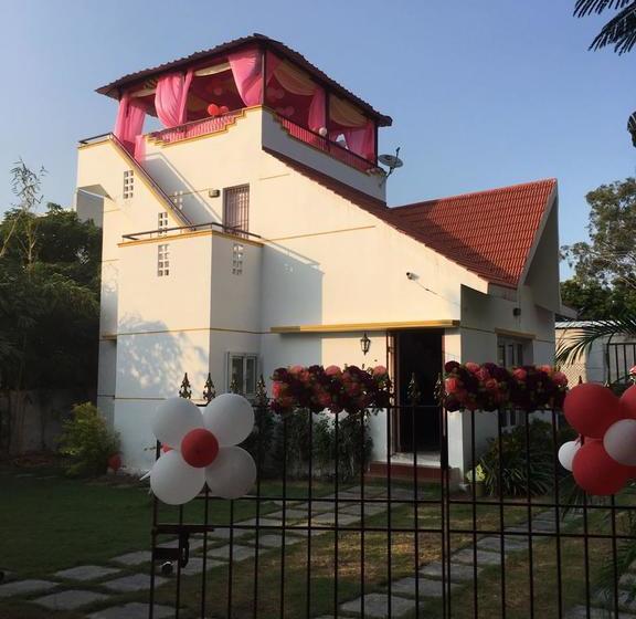 Lazy Day S Beach Resort 14