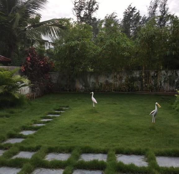 Lazy Day S Beach Resort 17