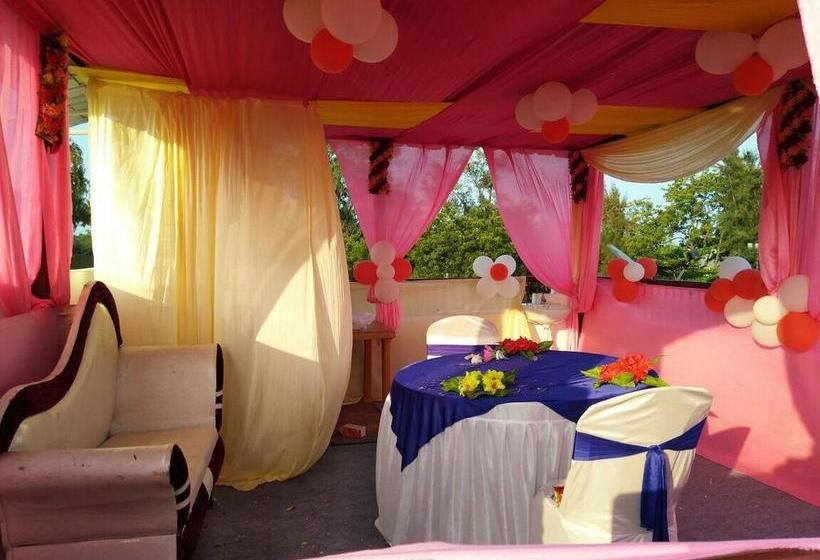 Lazy Day S Beach Resort 3