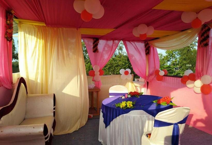 Lazy Day S Beach Resort 5