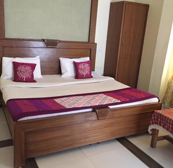 Vikrant Hotel & Restaurant 1