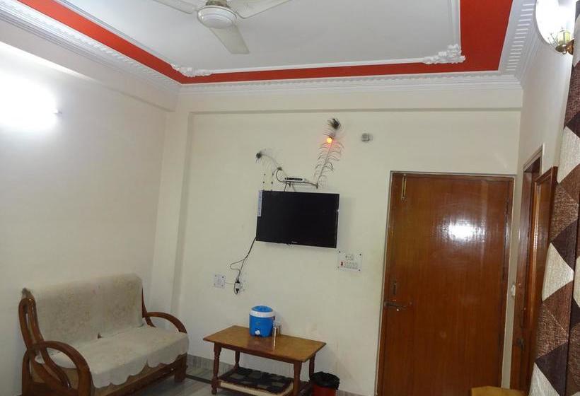 Hotel Giriraj Kripa Atithi Bhawan 10