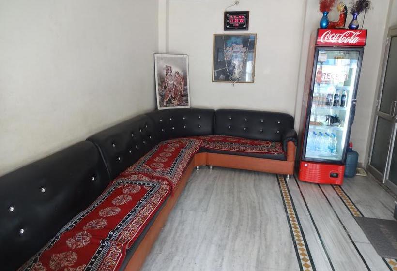 Hotel Giriraj Kripa Atithi Bhawan 12