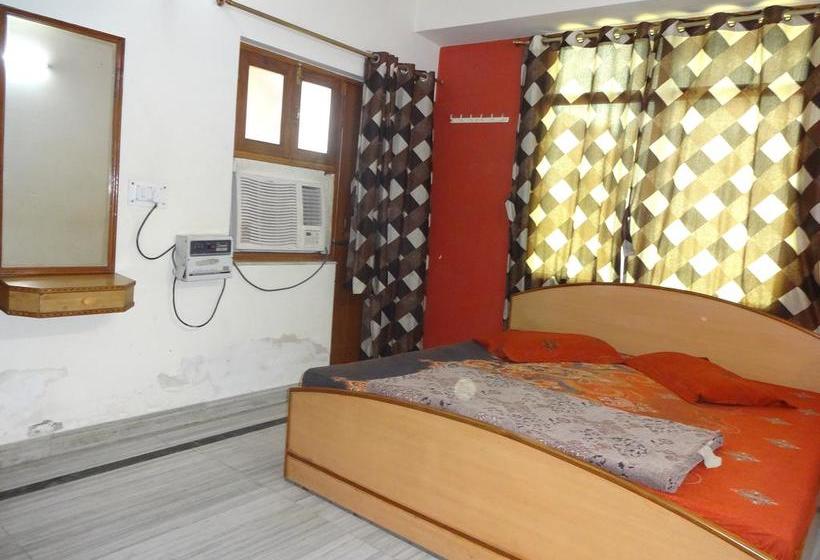 Hotel Giriraj Kripa Atithi Bhawan 6