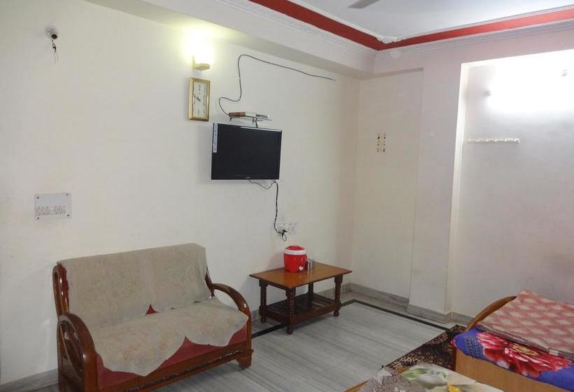 Hotel Giriraj Kripa Atithi Bhawan 8