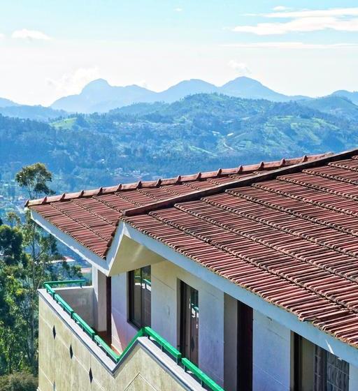 Hotel Hide Away Cottages Ooty 13