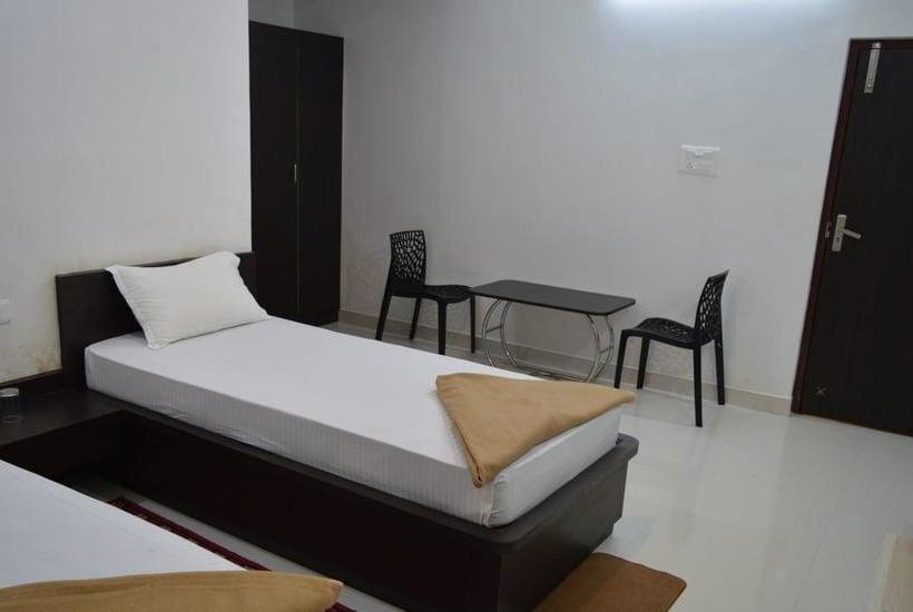 Hotel Bodhi Grand Bihar