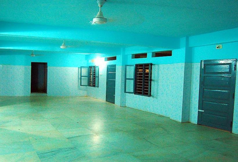 Hotel Boopathy Lodge 10