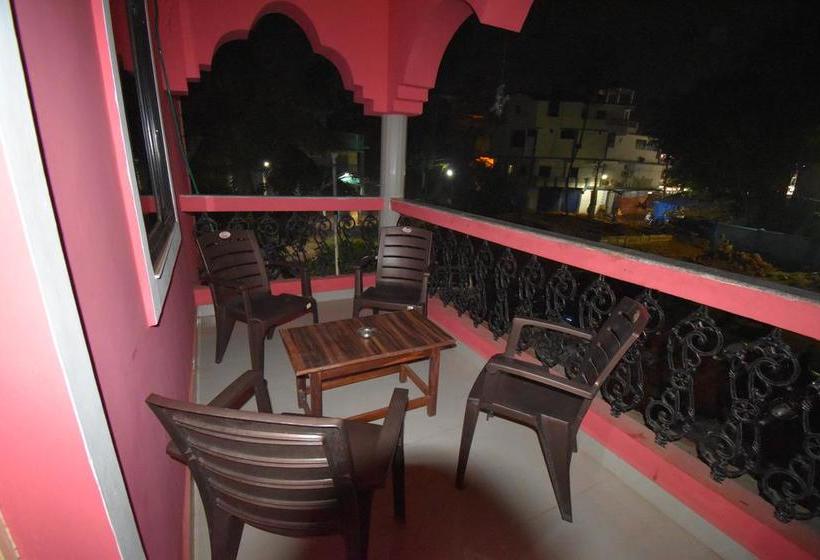 Hotel Kunal Beach House 13