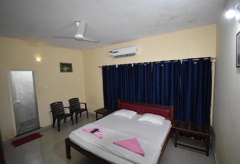 Hotel Kunal Beach House 16