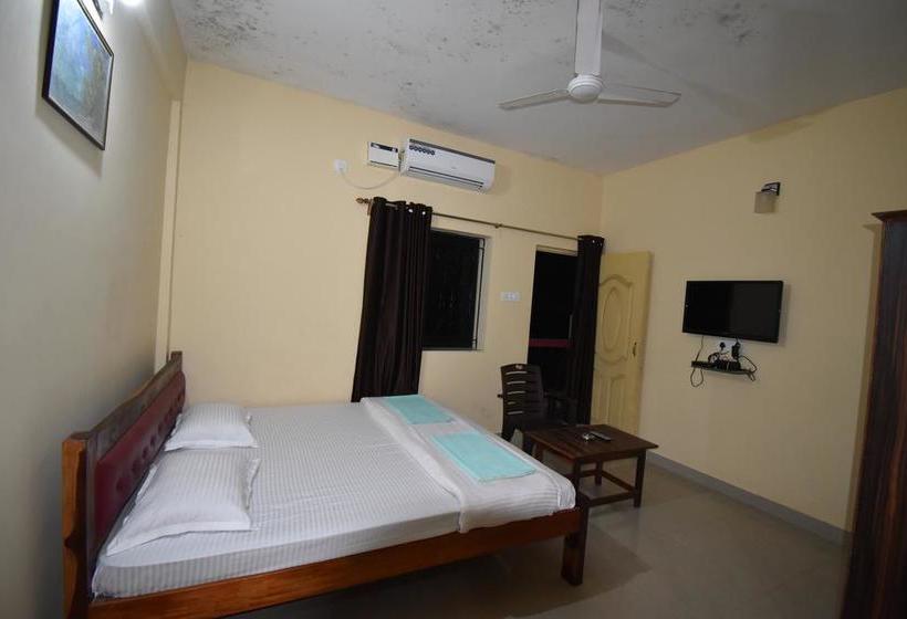 Hotel Kunal Beach House 18