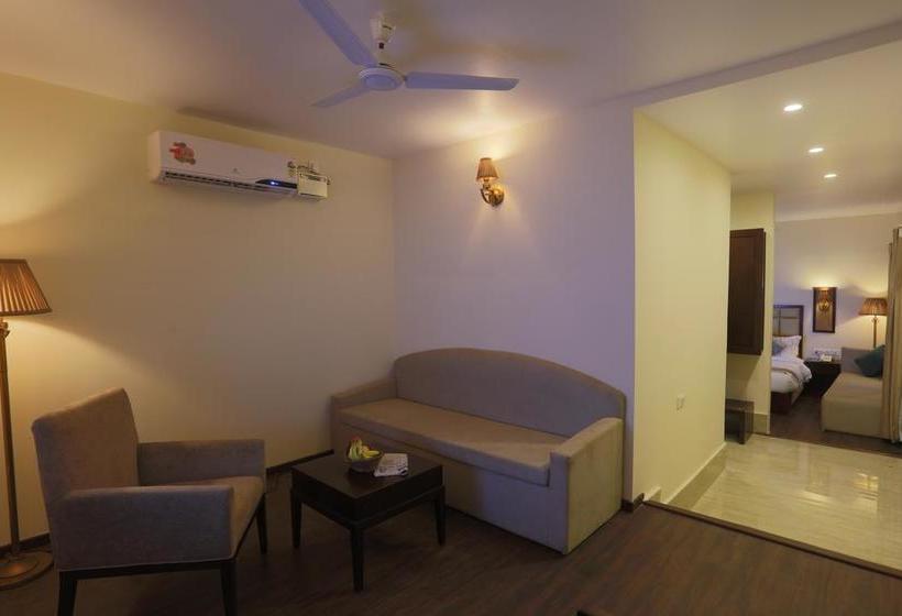 Hotel Sinon Baga Retreat 17