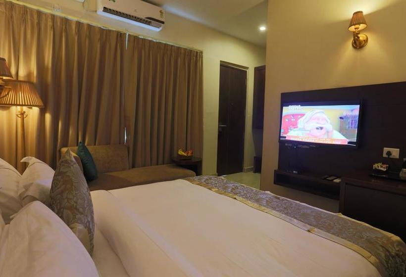 Hotel Sinon Baga Retreat 20