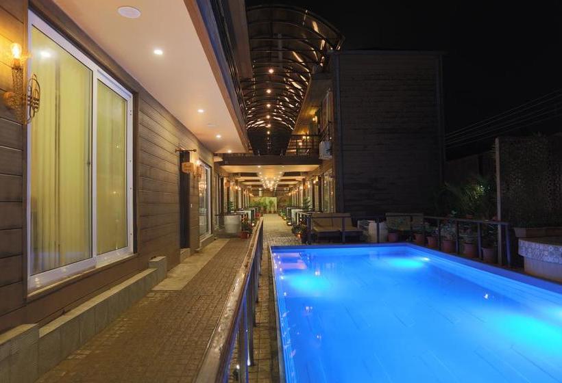 Hotel Sinon Baga Retreat 3