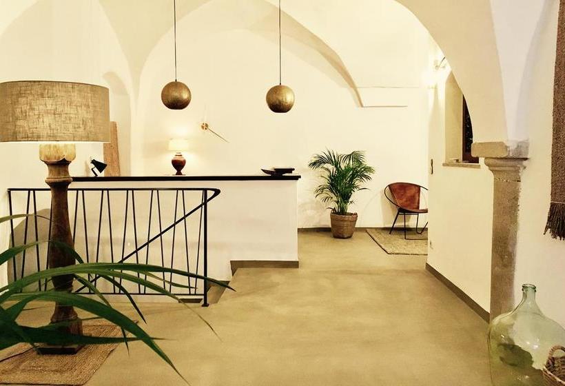 Boutique Hotel Morgentau 12