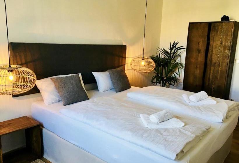 Boutique Hotel Morgentau 20