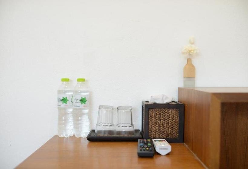 Hotel Jellyfish House 1