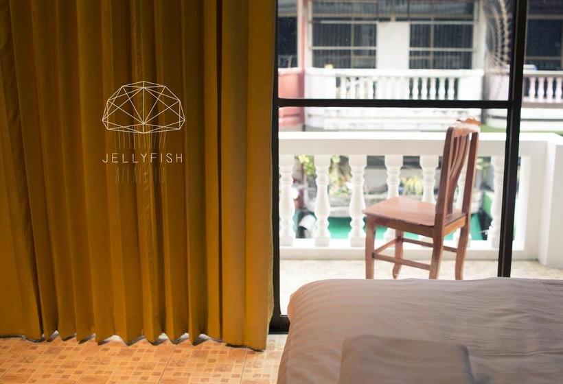 Hotel Jellyfish House 3