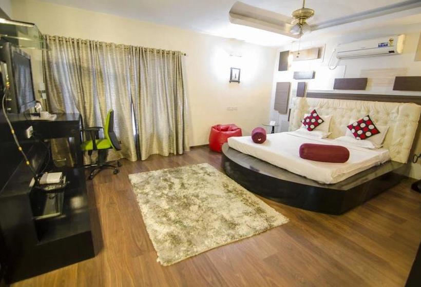 Hotel Little Palace 2