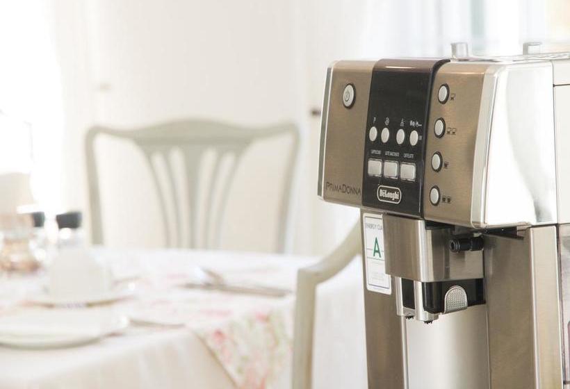 Howards End Manor B&b 14