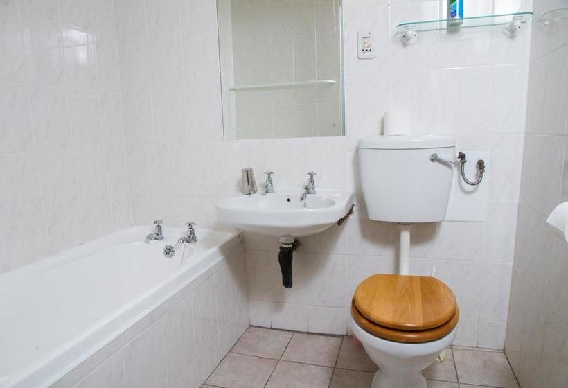 Howards End Manor B&b 17