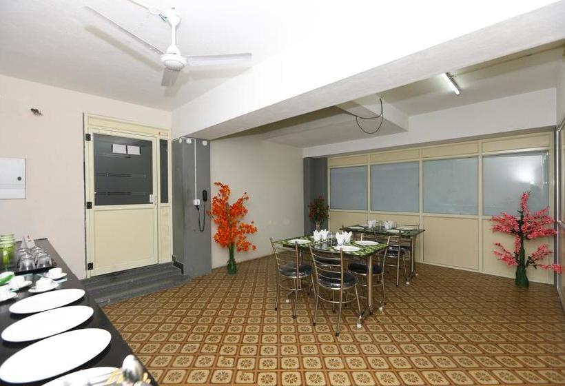 Hotel Oyo 9260 Olive Castles Inn 16