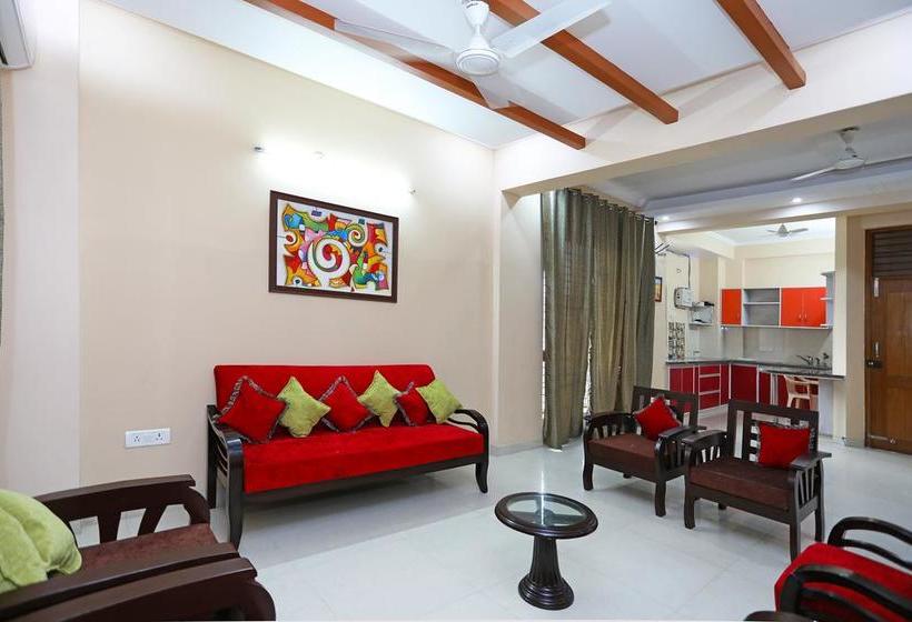 Hotel Oyo 9341 Mascot Pentazz 5