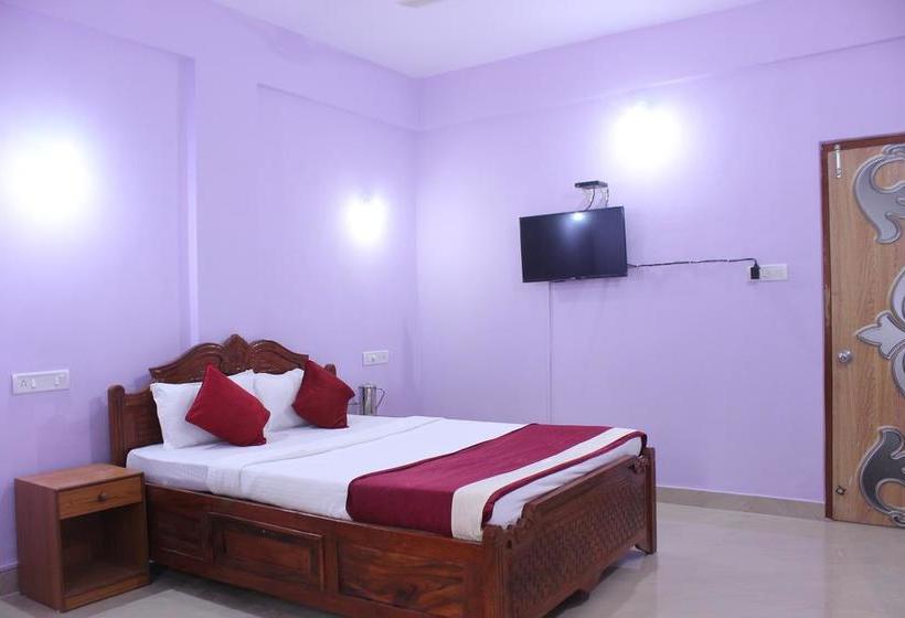 Hotel Oyo 9174 3bhk Kfc Calangute 9