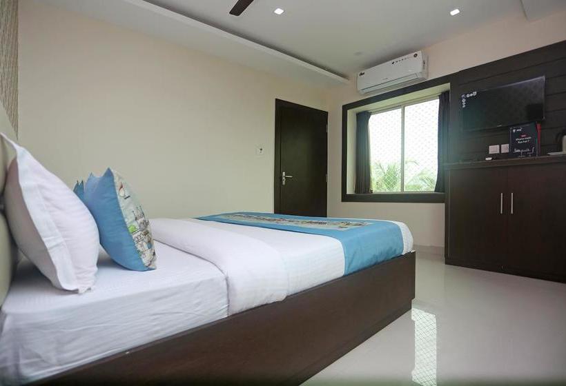 Oyo 9344 Hotel Gangotri 13