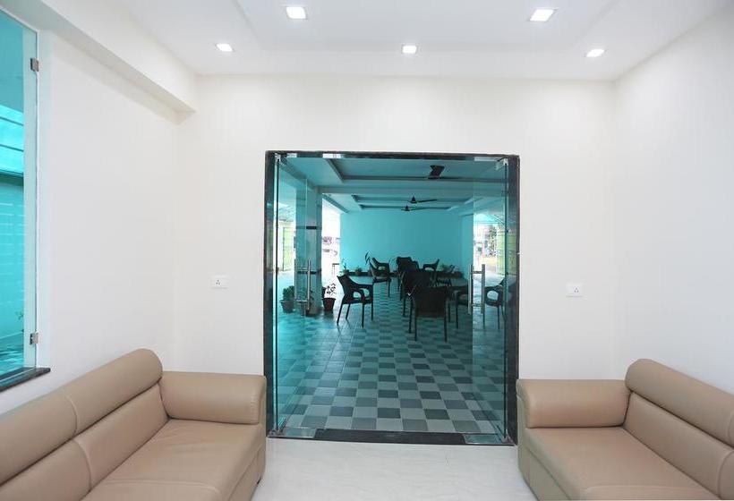 Oyo 9344 Hotel Gangotri 8