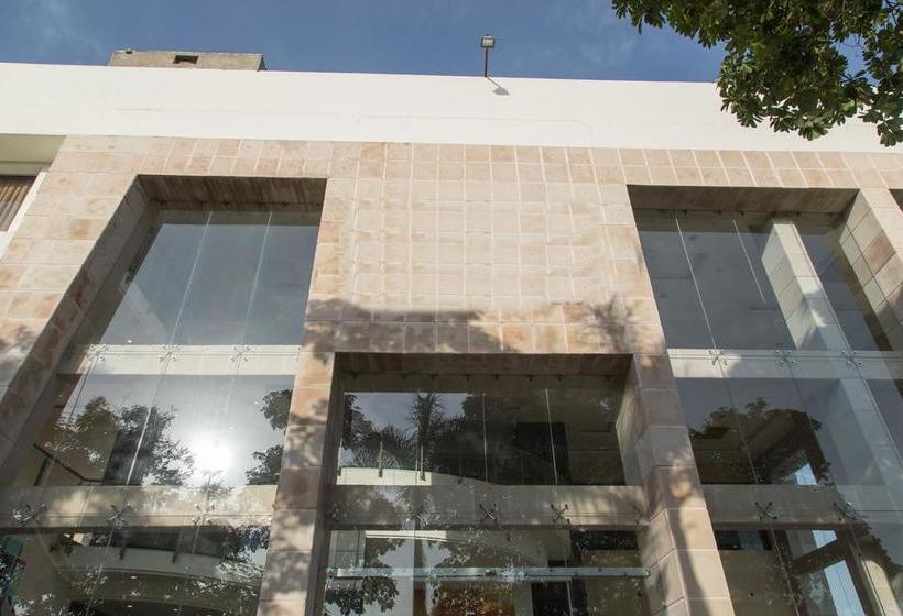 Hotel Oyo Flagship Wadi