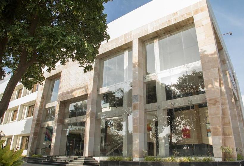 Hotel Oyo Flagship Wadi 3