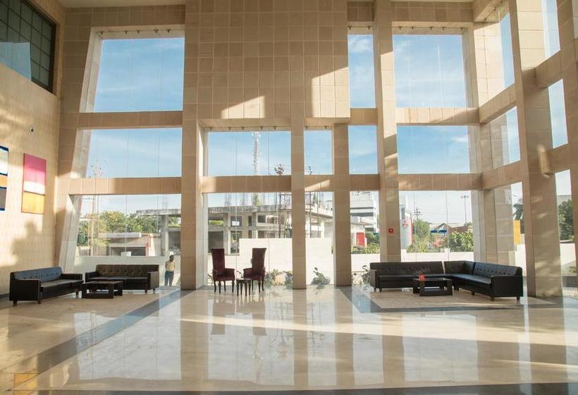 Hotel Oyo Flagship Wadi 4