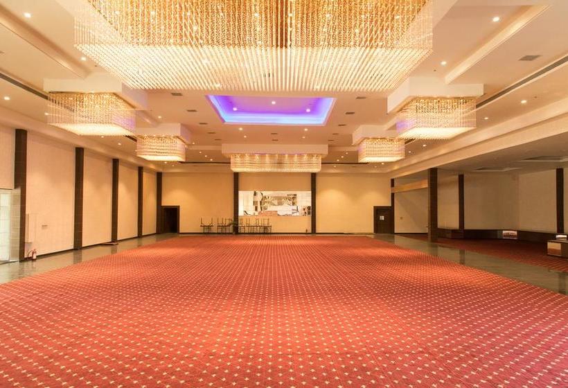 Hotel Oyo Flagship Wadi 8