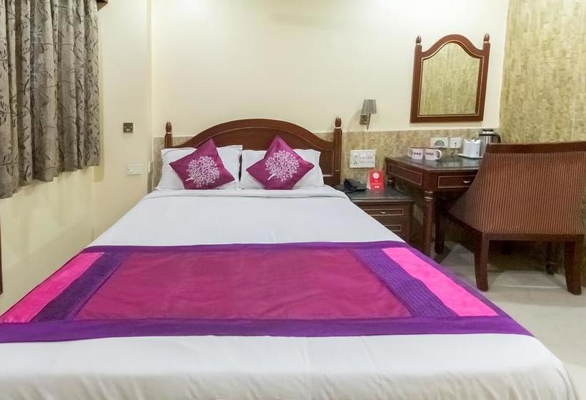 Oyo 7786 Hotel Monsoon Palace 10