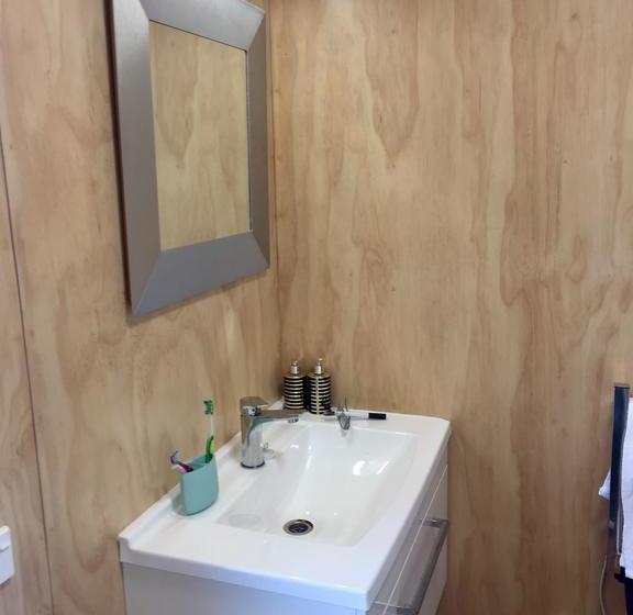 Kaniere Bridge B&b 11