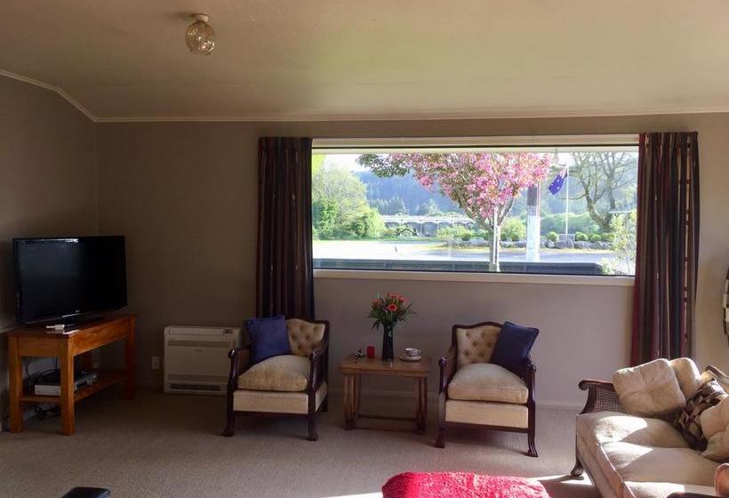 Kaniere Bridge B&b 3