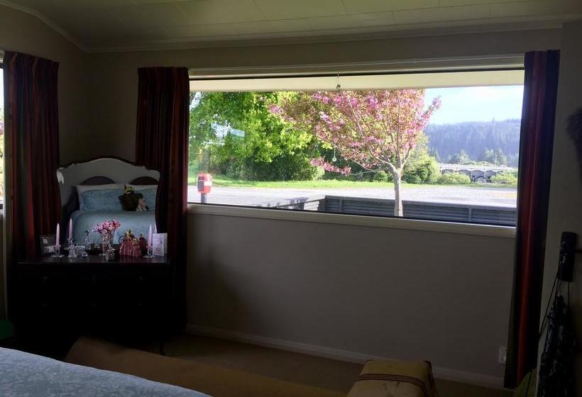 Kaniere Bridge B&b 5