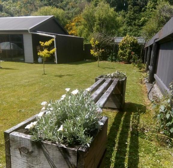 Kaniere Bridge B&b 7