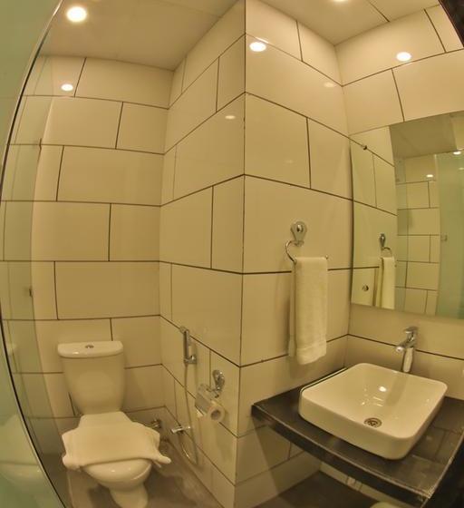 Hotel Starlit Suites 16