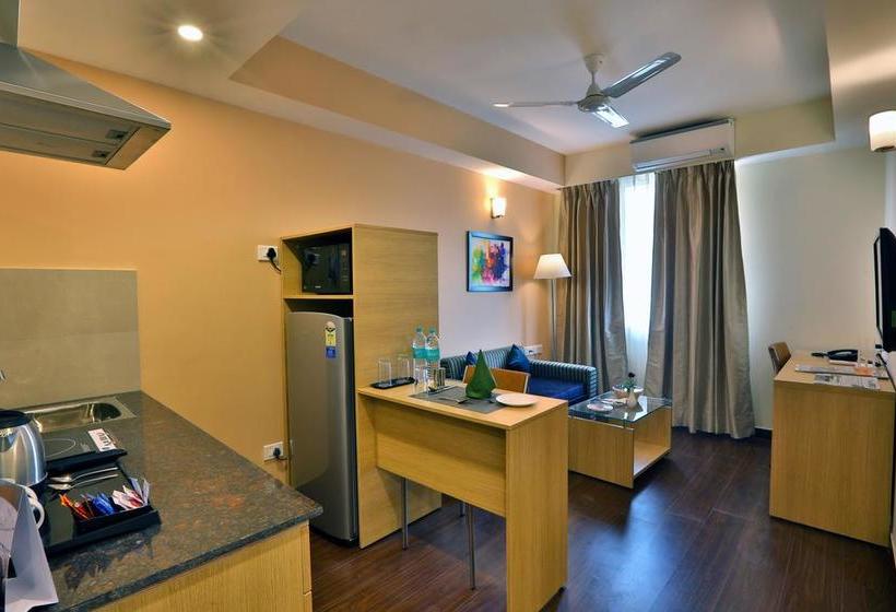 Hotel Starlit Suites 5