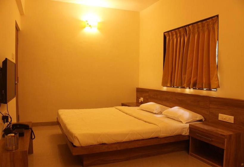 Hotel Oyo 9356 Spacious 1 Bhk North Goa Road 6