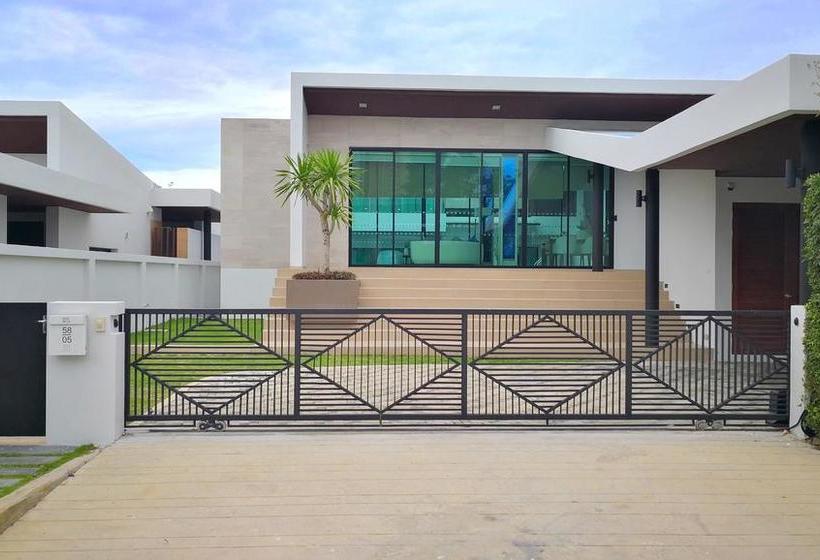 Hotel White Sand Beach Residences & Pool Villas 18