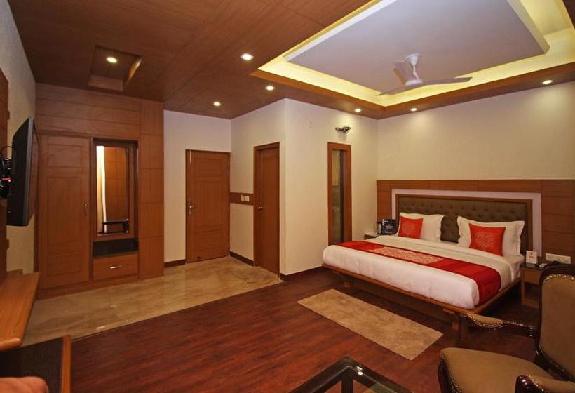 Hotel Oyo Premium 093 Near St George College 19