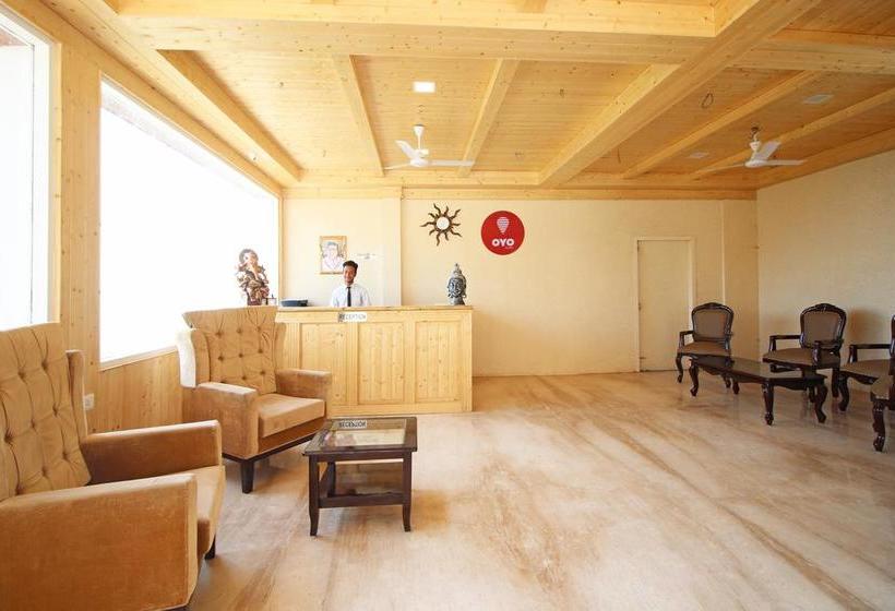 Hotel Oyo Premium 093 Near St George College 5