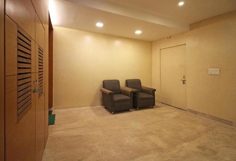 Hotel Oyo Premium 093 Near St George College 8